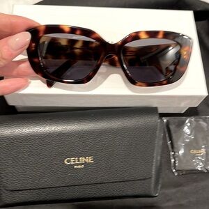NWT Celine triumph brown tortoise sunglasses